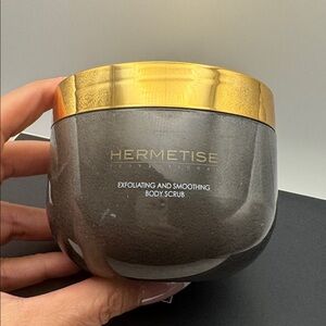 Hermetise Exfoliating and Smoothing Body Scrub 14.45 oz